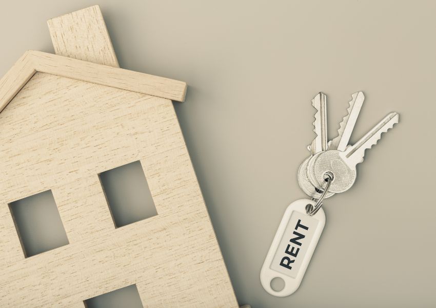 wooden-house-cutout-with-keys